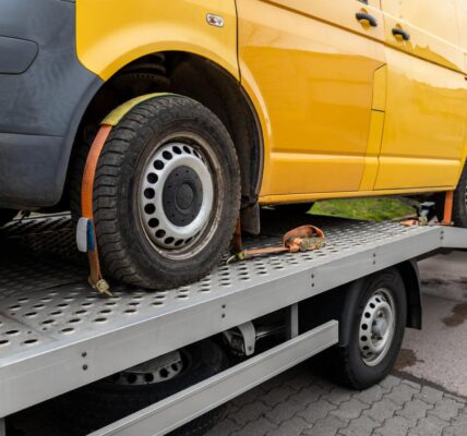 Macon Roadside Assistance: Navigating Unexpected Hurdles with Expert Towing Services"